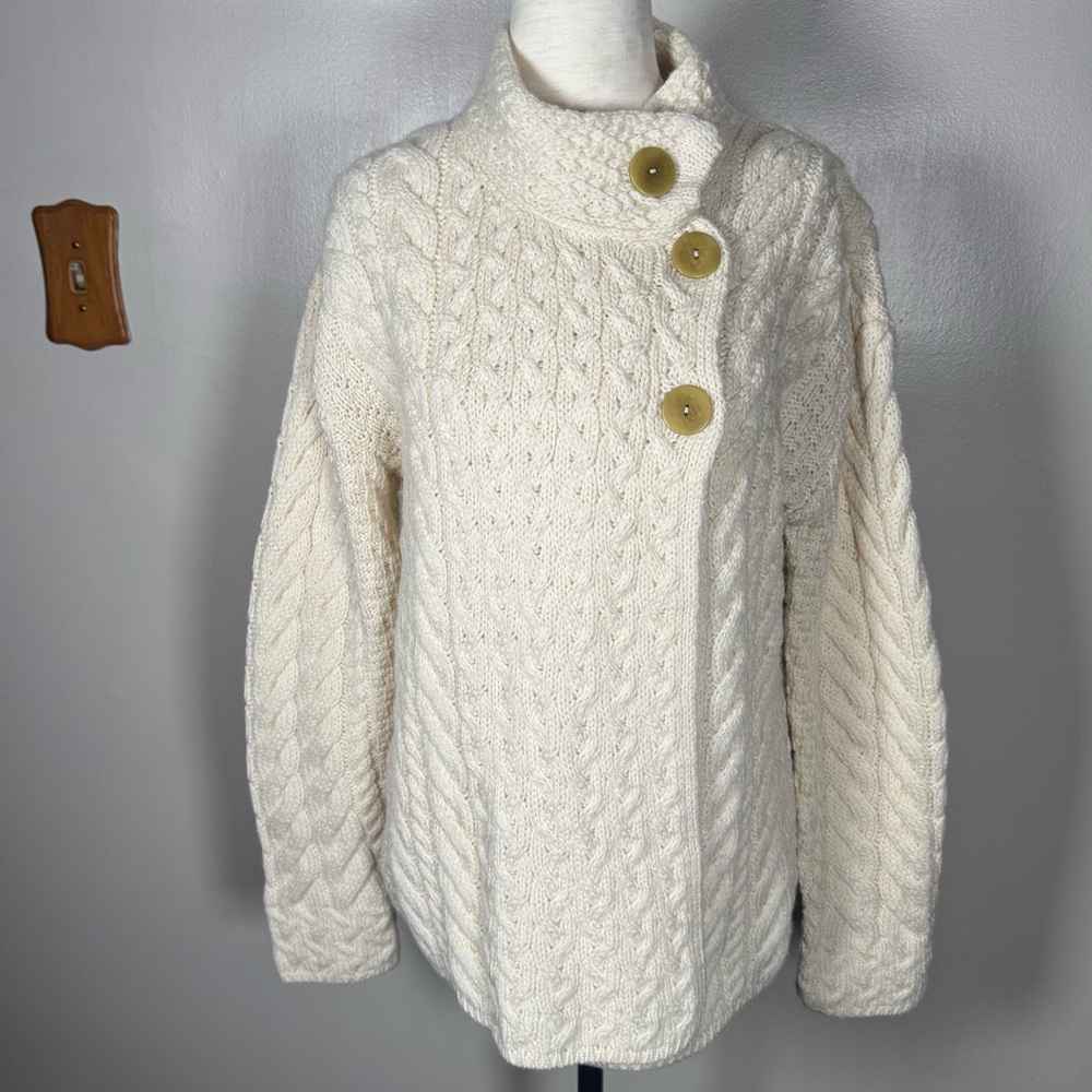 Aran Woollen Mills Size L Ivory White Cable Knit 100% Soft Merino Wool Cardigan